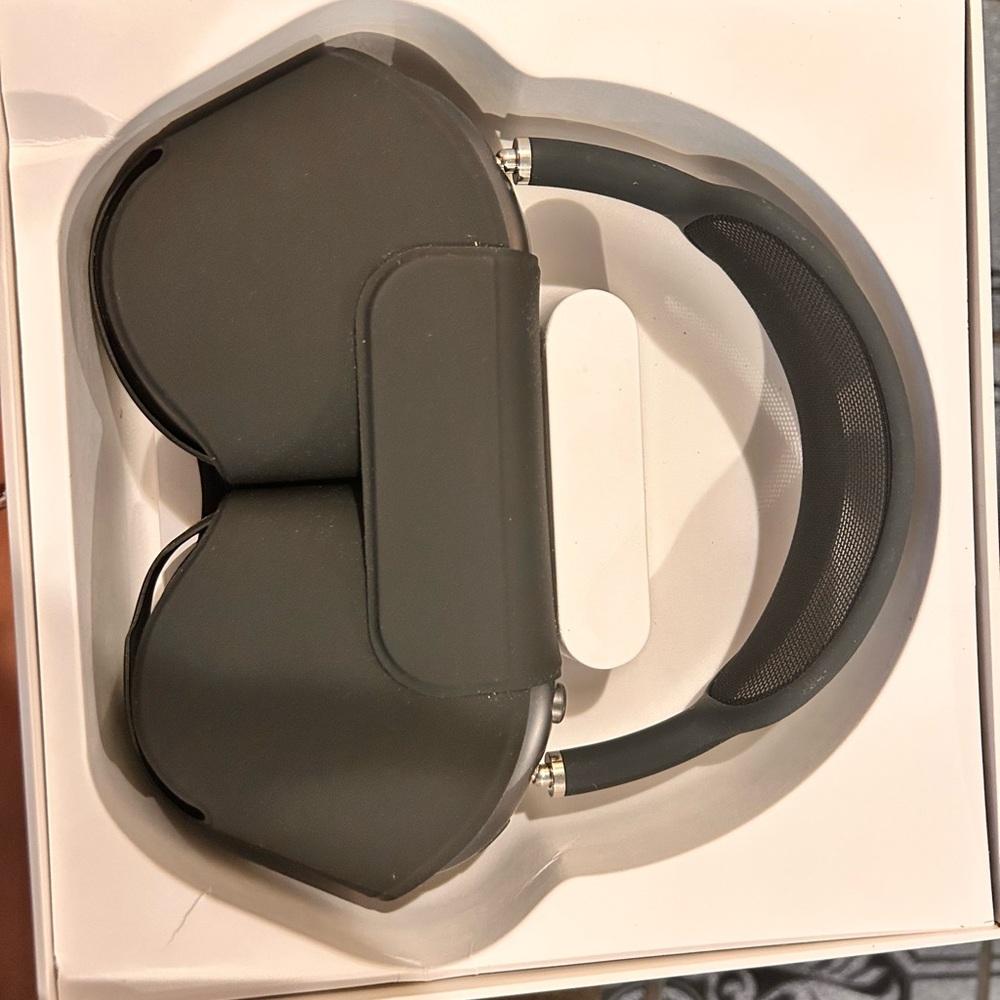 Premium Black VR Headset